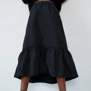 Zara Black Midi Skirt. Ruffle. Mermaid. Has pockets!